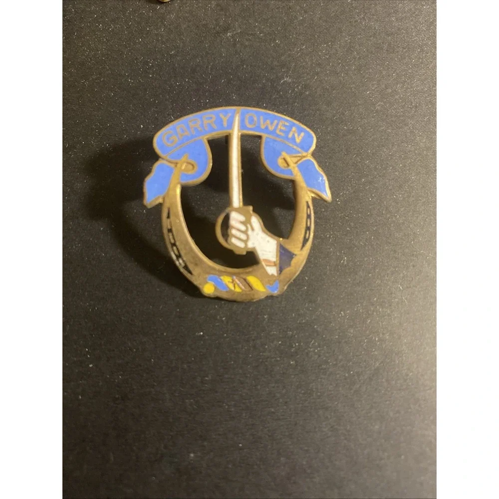 US Army 7th Cavalry Regiment Garry Owen Collectible Lapel Pin